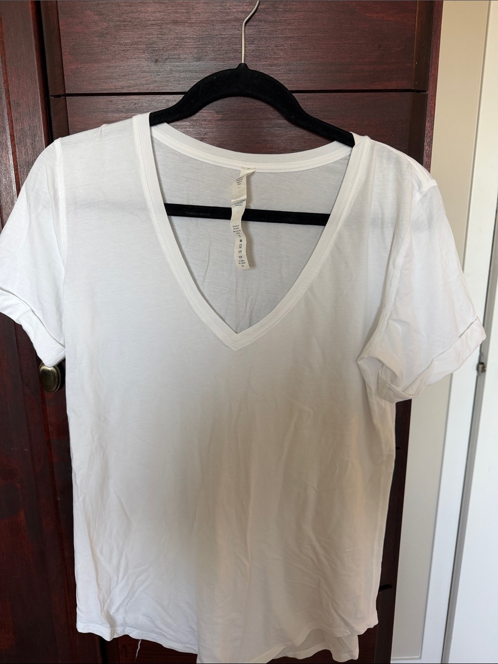 lululemon athletica White V-Neck Short Sleeve Tee